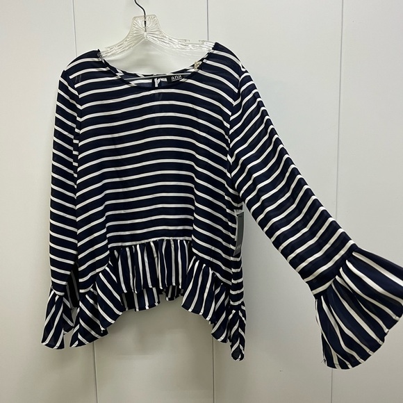 𝅺NWT A.n.a. A new Approach Long Sleeve Navy Striped Blouse - Picture 1 of 4
